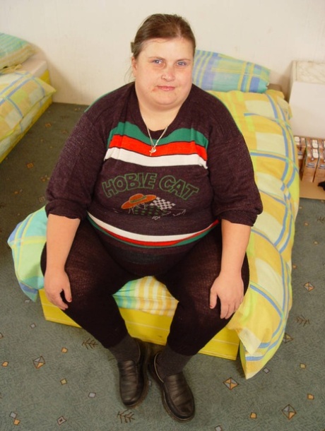Obese grandmother has pussy to mouth sex with a physically fit young man
