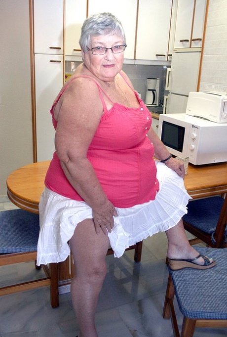 Sassy SSBBW Grandma Libby bends over naked to how off her huge fatty ass