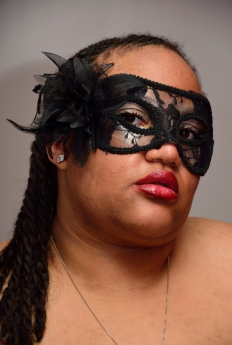 SSBBW wears a mask while unveiling her huge saggy tits and massive ass
