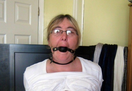 Compilation of amateur women having their boobs exposed while in bondage