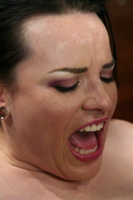 Chubby domme Betka Schpitz torments kinky MILF Dana DeArmonds tasty pussy
