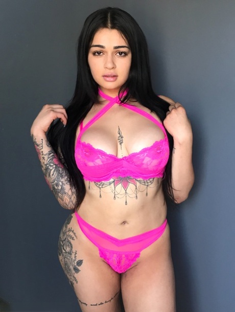 Brunette Latina Carolina Cortez gets bound and fucked brutally by her master