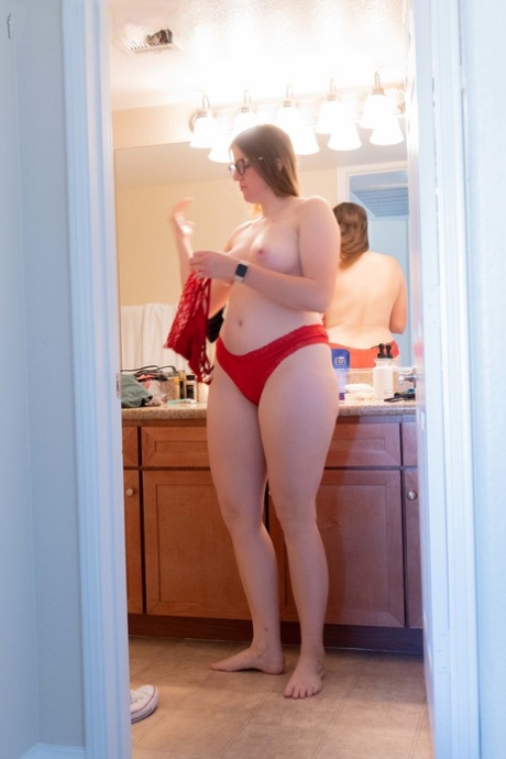 Amateur fatty Jacklyn gets filmed changing her clothes in the bathroom