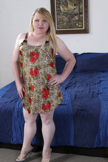 Grooby Girls performed by Chloe Naked Pics