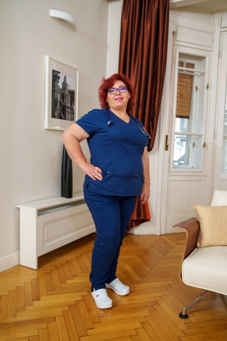 BBW nurse Mirjam & hottie Eva Elle strip & show off their sexy asses