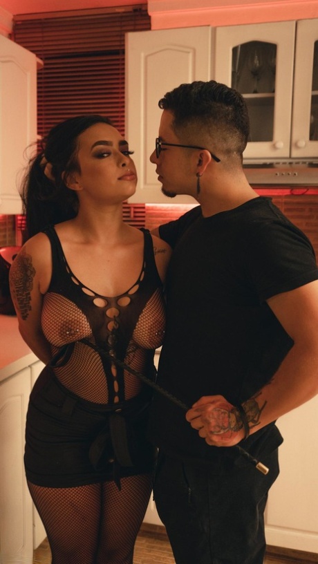 Kinky Bites starring Abril Jonnes Hot Pics
