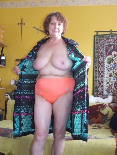 Naughty granny Marlies shows off every inch of her chubby naked body