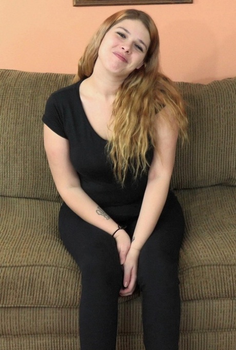 Curvy Latina Destiny DOA unveils her chubby body and blows a dick in POV