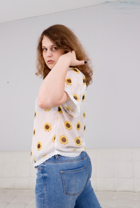 Grooby Girls starring Amber Kay Nude Photos