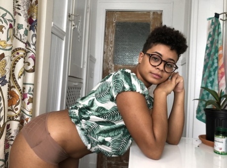 Ersties Nude Pictures