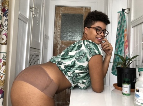 Ersties Nude Pictures