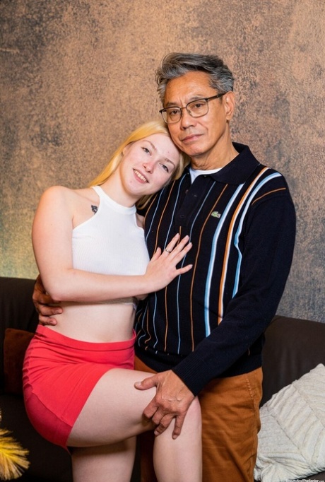 Beauty And The Senior Porn Pics